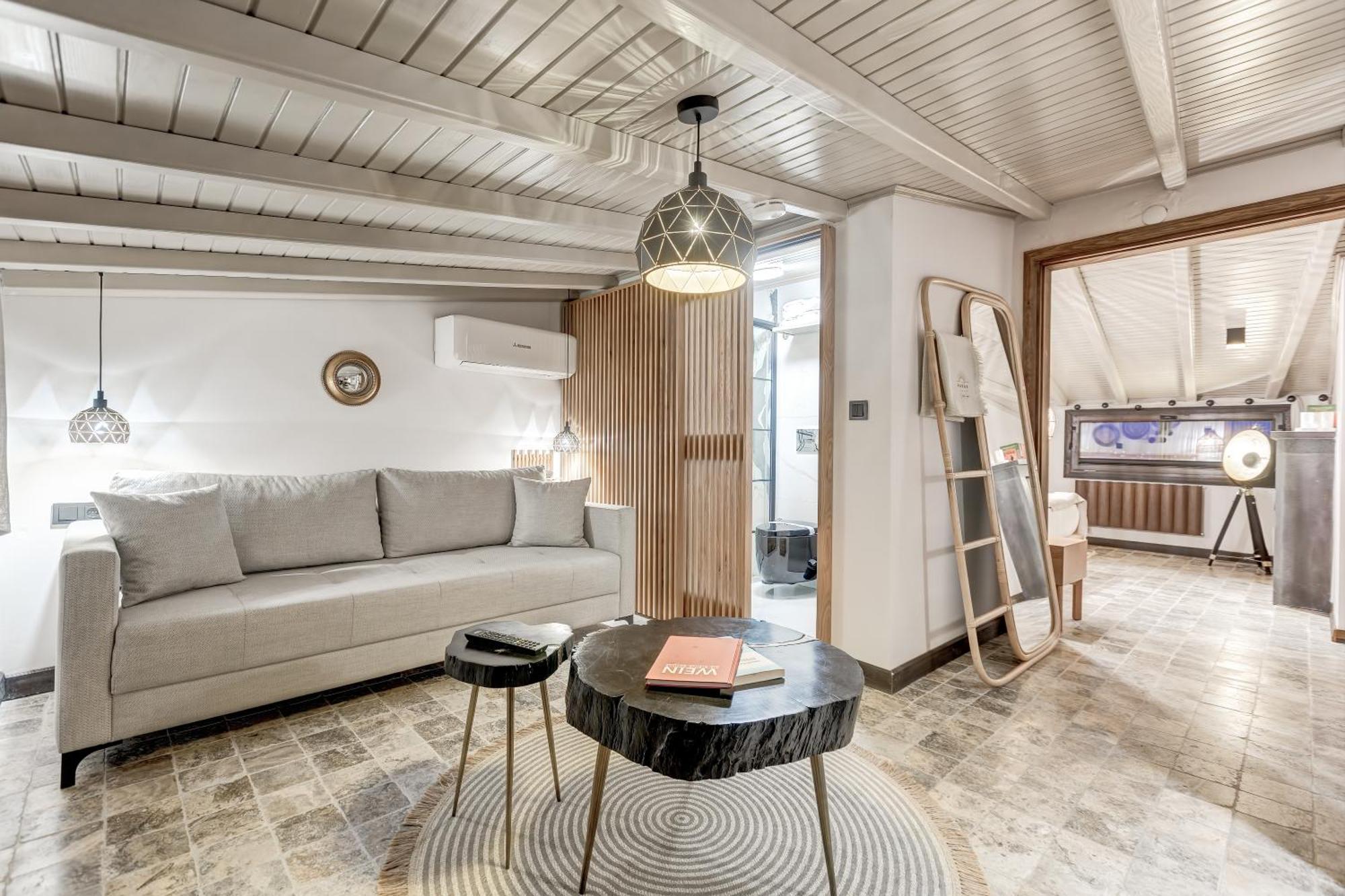 Parna Hotel Cunda Værelse billede