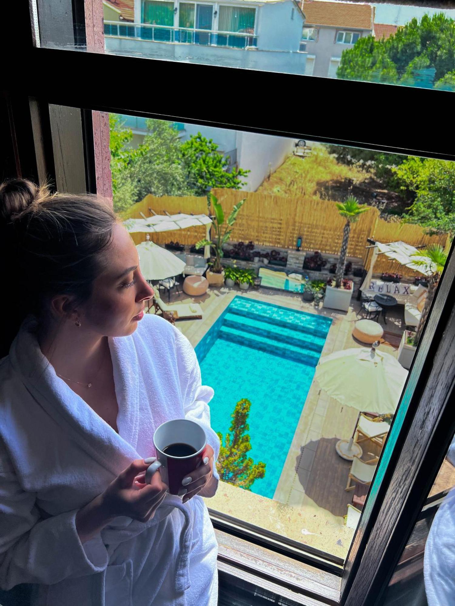 Parna Hotel Cunda Værelse billede